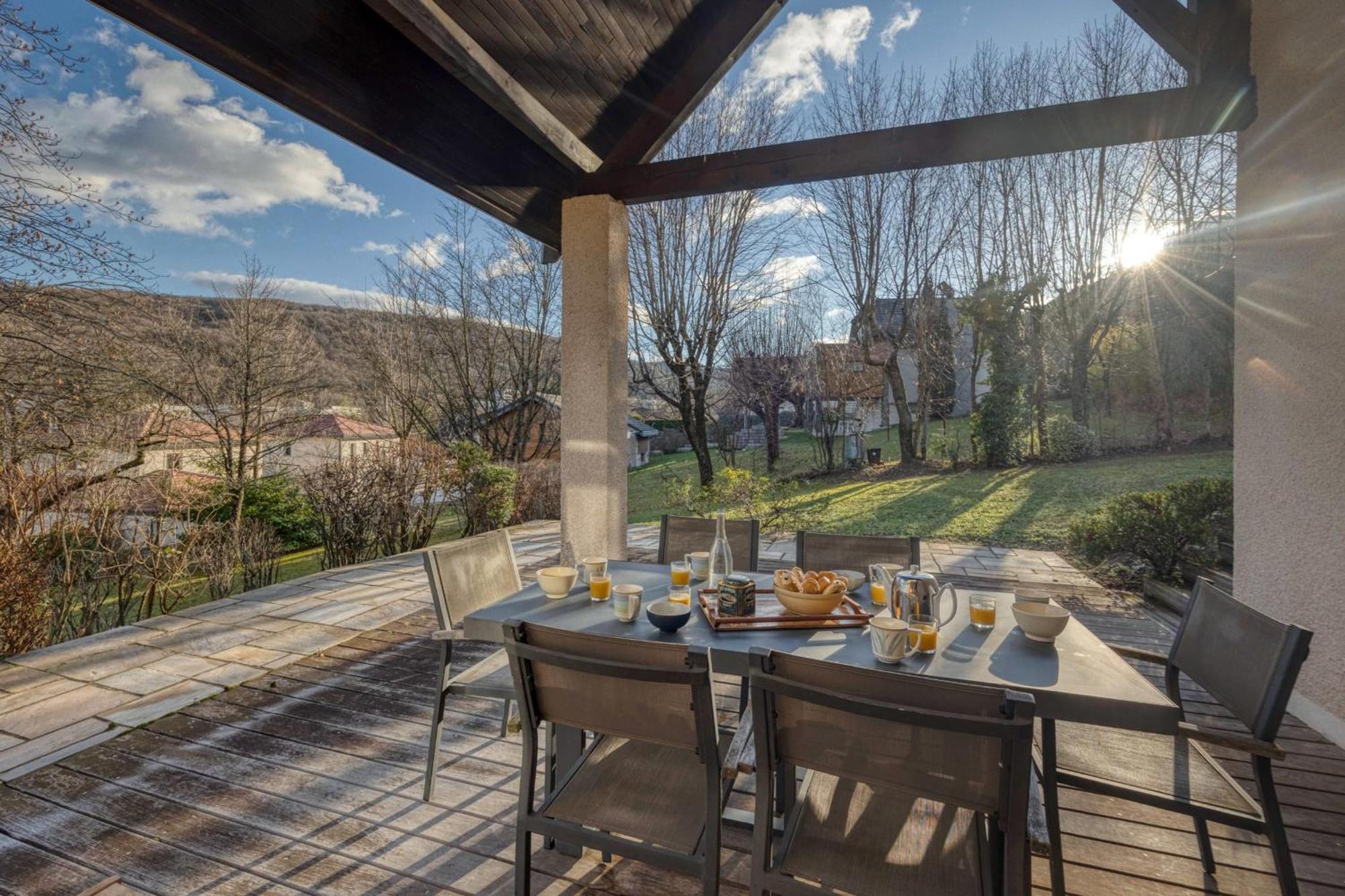 #Hp La Maison Des Lilas Large Family House Sleeps 12 Garden Seyssinet Exteriör bild