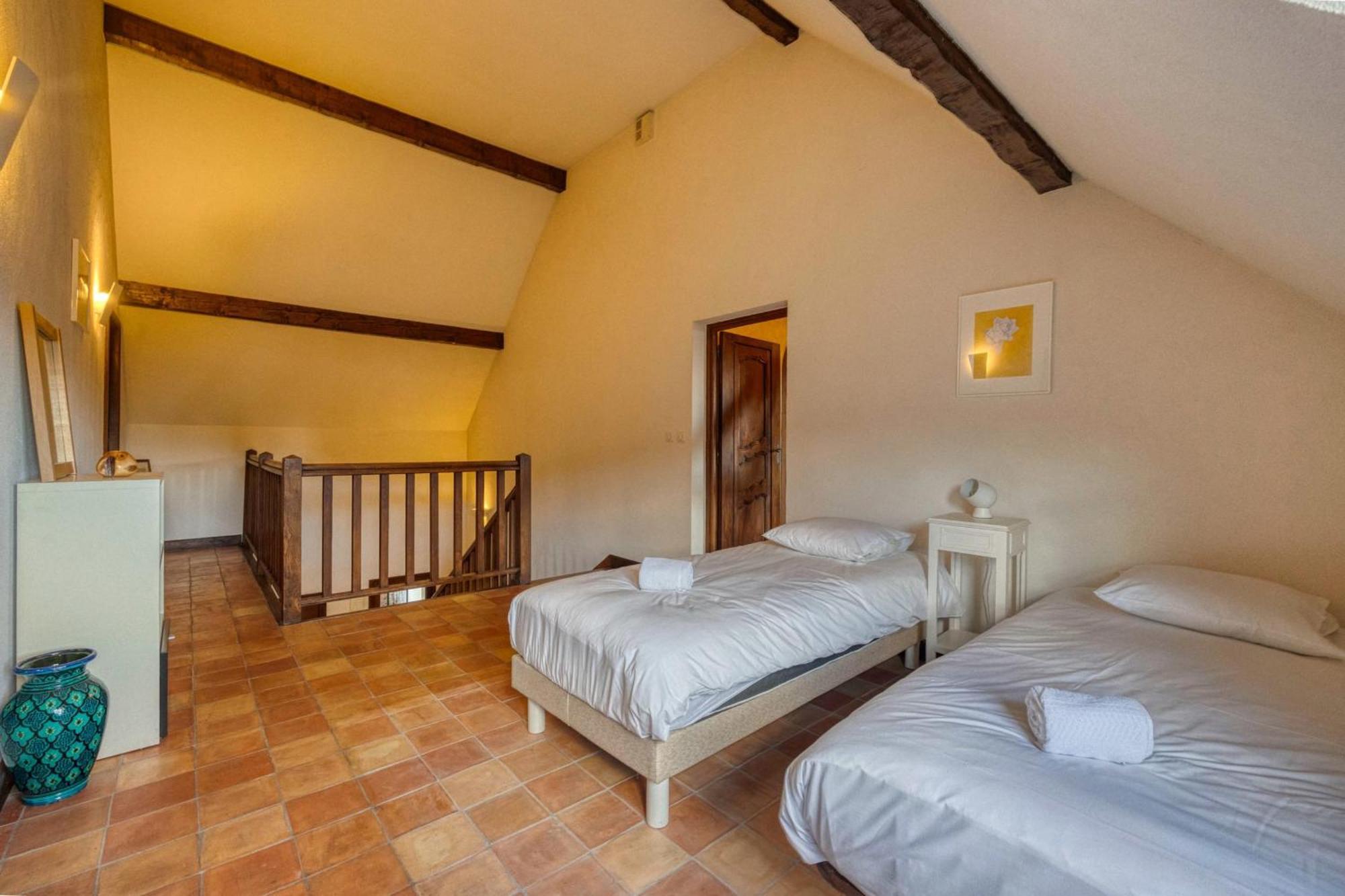 #Hp La Maison Des Lilas Large Family House Sleeps 12 Garden Seyssinet Exteriör bild